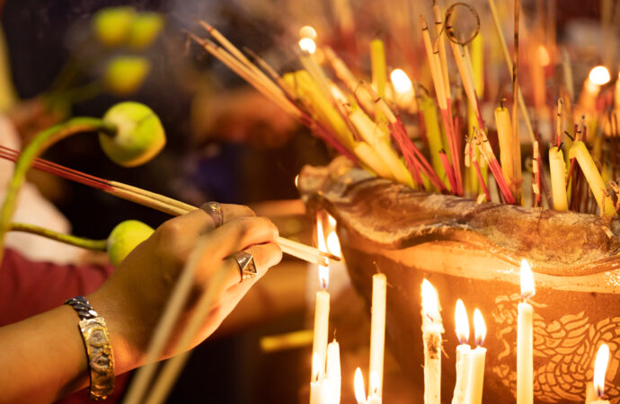 Die Geschichte der Räucherstäbchen