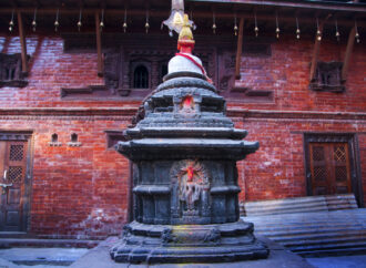 Hiranya Varna Mahavihara – Der Goldene Tempel in Patan