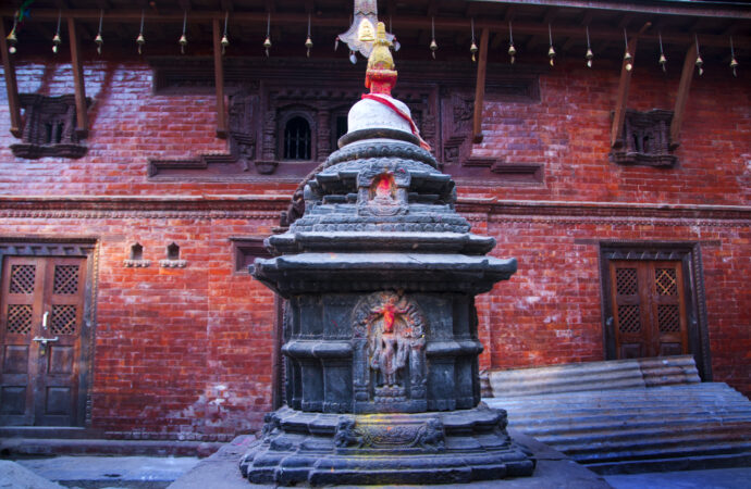 Hiranya Varna Mahavihara – Der Goldene Tempel in Patan