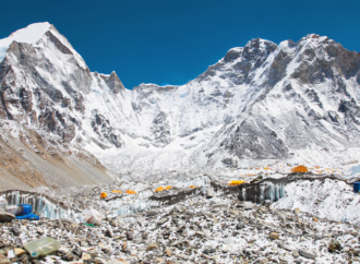 Müllmanagement am Everest: Regeln für saubere Berge in Nepal