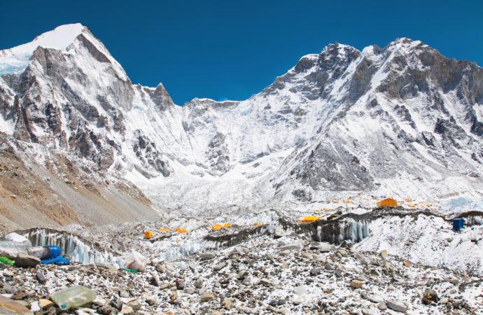 Müllmanagement am Everest: Regeln für saubere Berge in Nepal